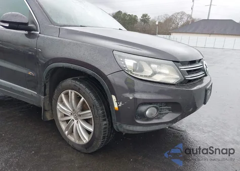 2016 Volkswagen Tiguan Se z USA, uszkodzony, nr VIN WVGAV7AX5GW561355